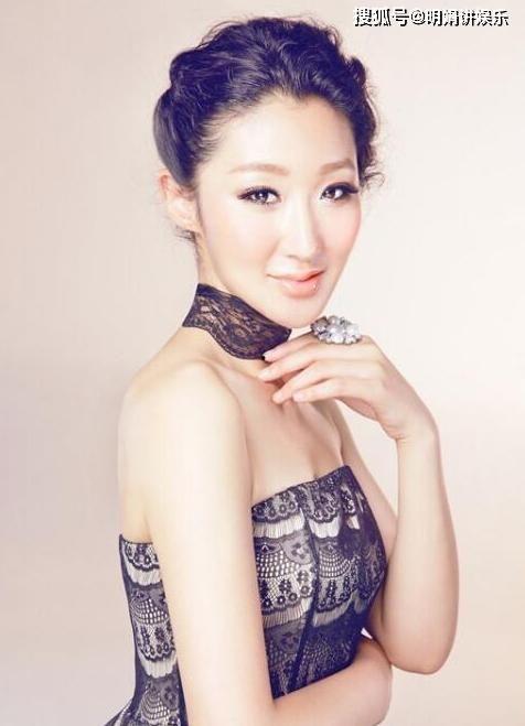 活尸李依馨在线观看,惊悚校园求生记  第3张